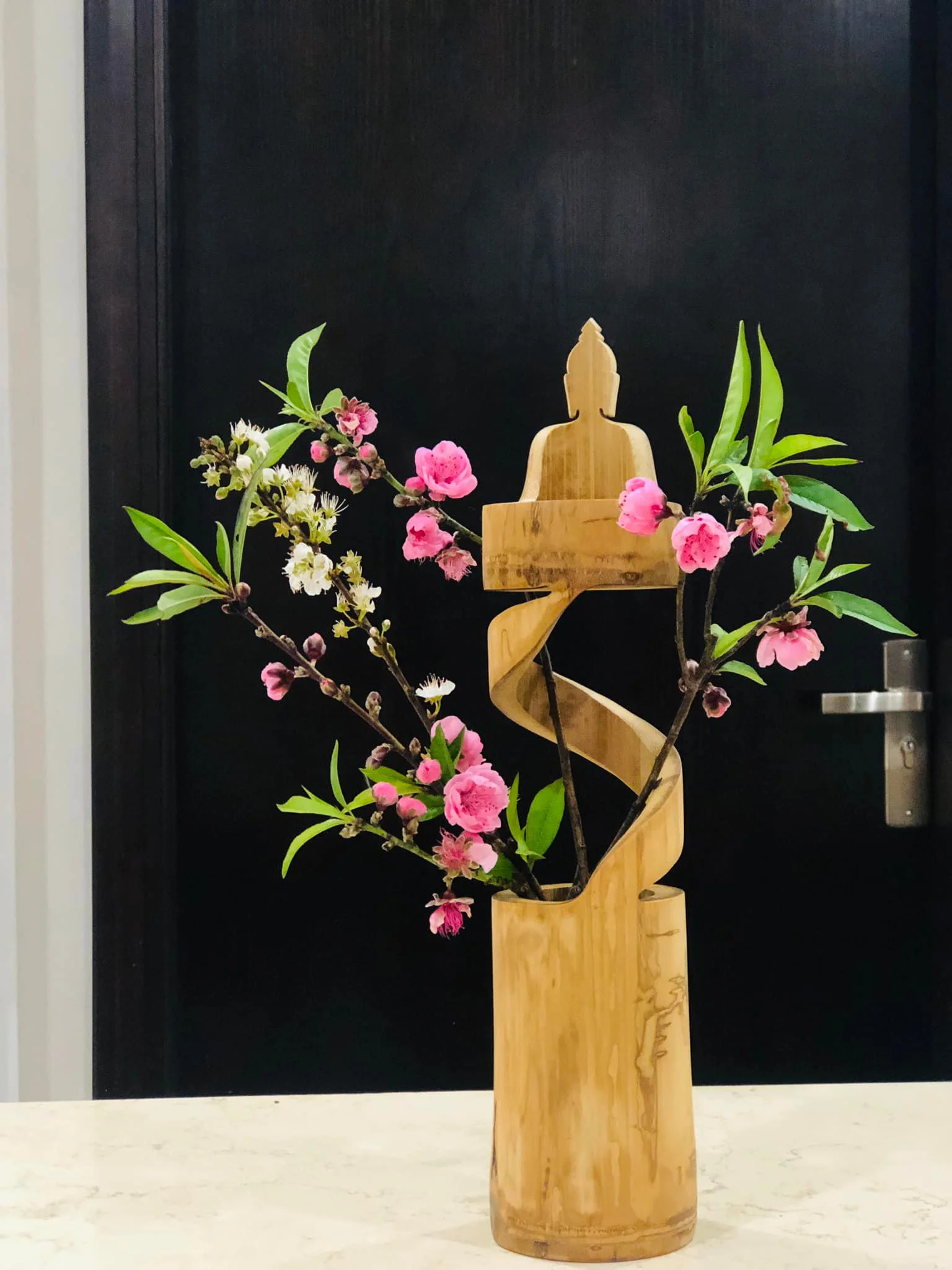 Gợi Ý 1 Vài Loại Hoa Chưng Bàn Thờ Ngày Tết 2 Hoa Chưng Bàn Thờ Ngày Tết- Hoa Đào